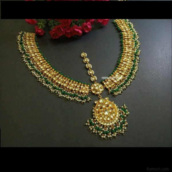 Indian Kundan mathapatti gold tone with green drops