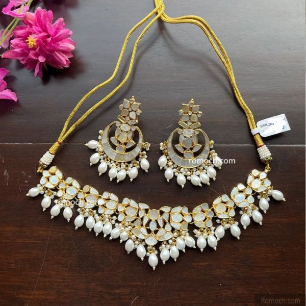 Simple MOP necklace set with chandbali earrings